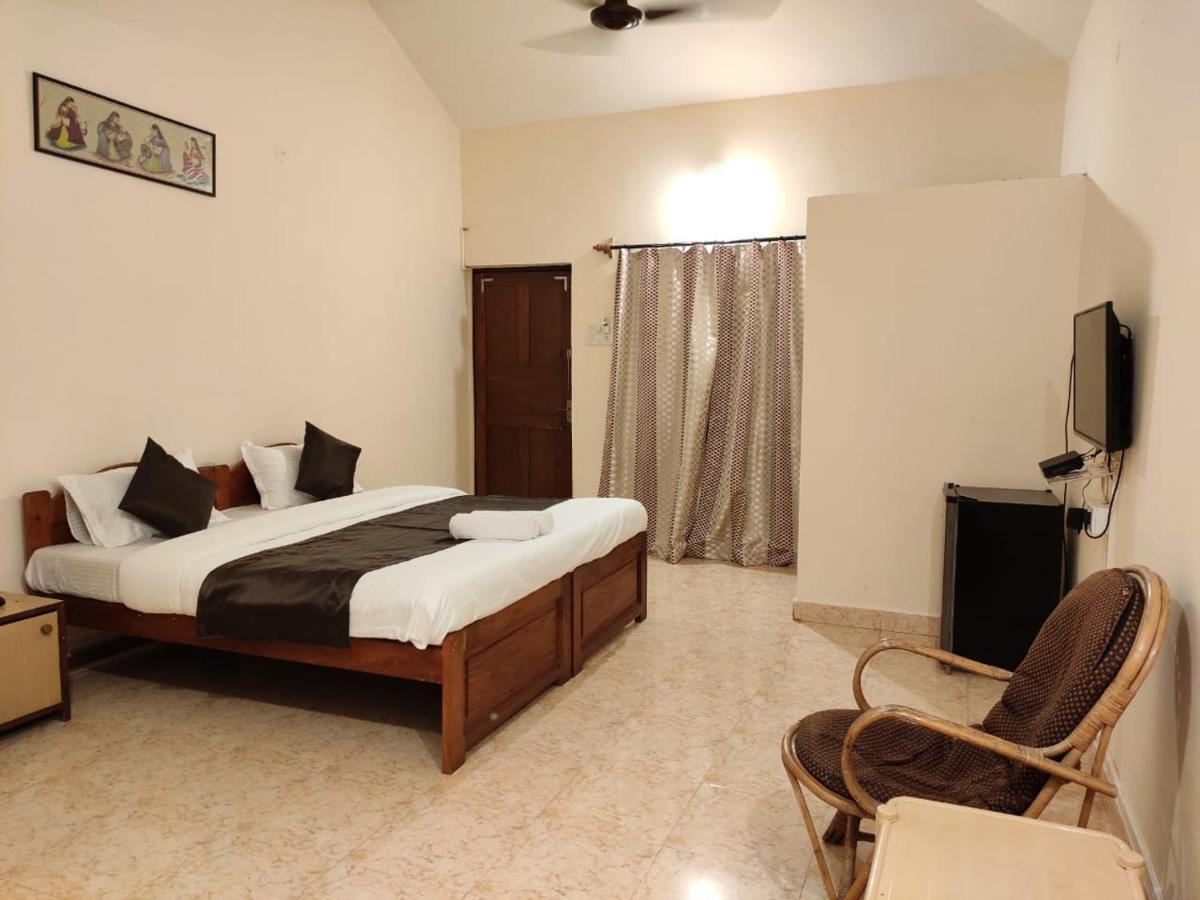 Dom'S Inn Calangute Extérieur photo