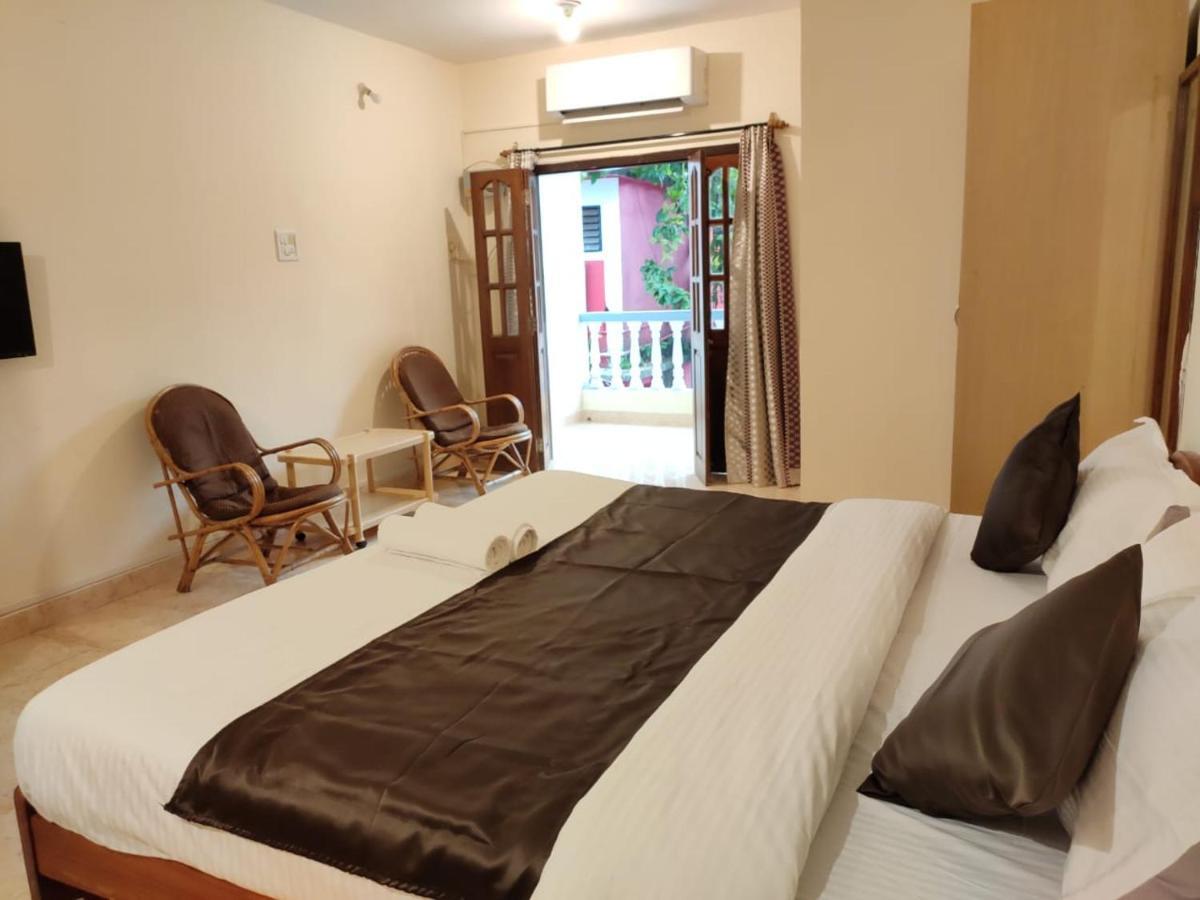 Dom'S Inn Calangute Extérieur photo