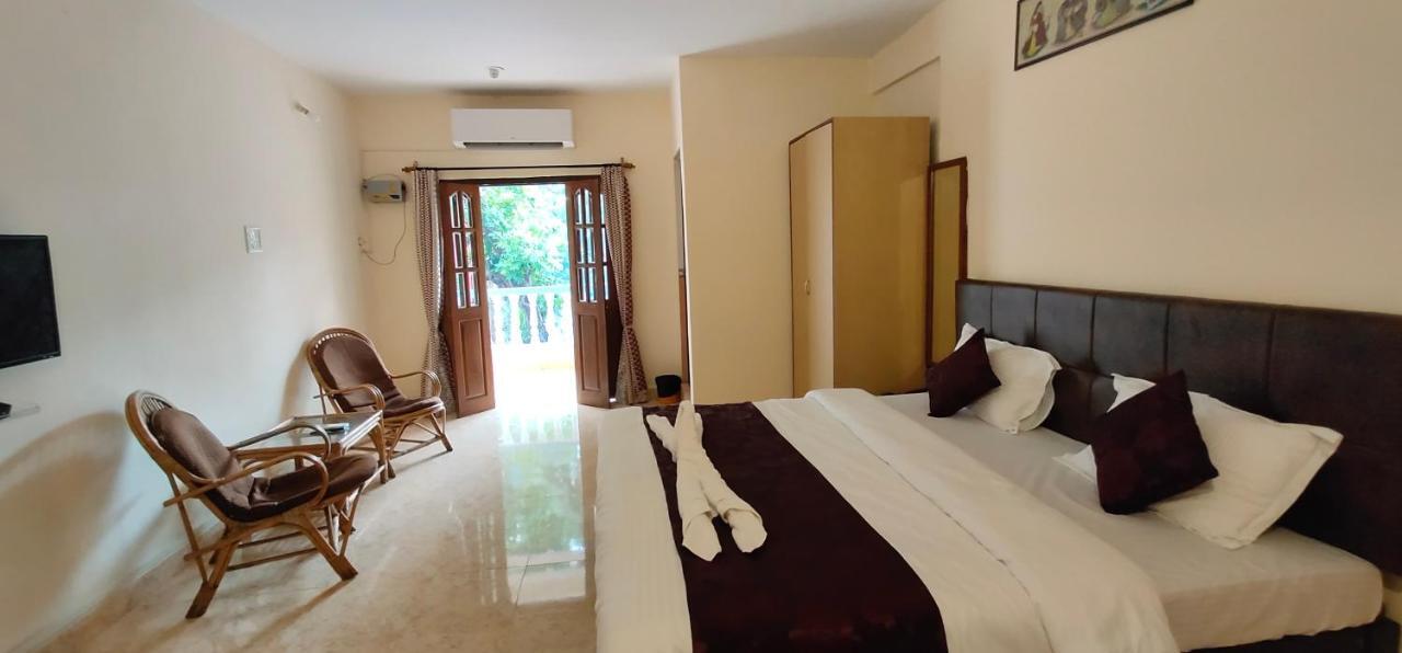 Dom'S Inn Calangute Extérieur photo