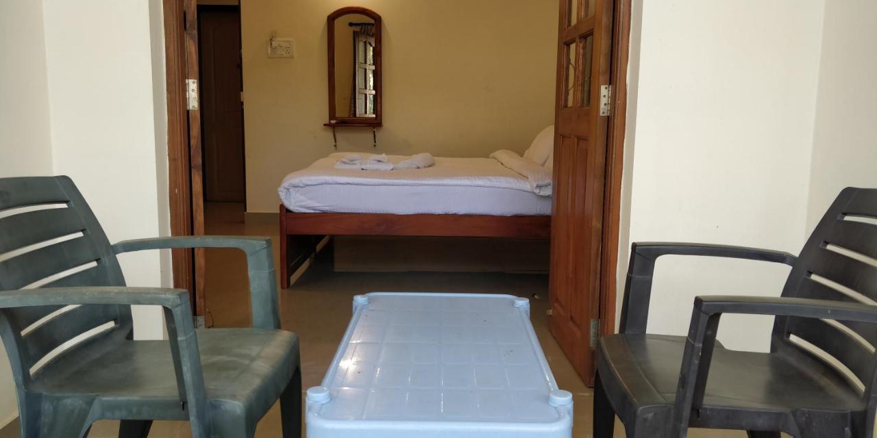 Dom'S Inn Calangute Extérieur photo